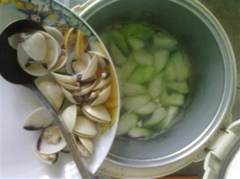 蛤蜊豆腐丝瓜汤怎么做，蛤蜊豆腐丝瓜汤怎么做好吃，蛤蜊豆腐丝瓜汤做法