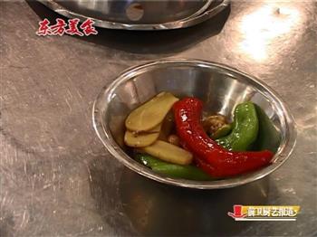 海鲶鱼炖豆腐怎么做，海鲶鱼炖豆腐怎么做好吃，海鲶鱼炖豆腐做法