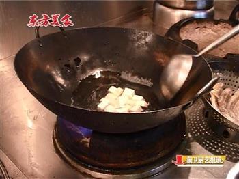 海鲶鱼炖豆腐怎么做，海鲶鱼炖豆腐怎么做好吃，海鲶鱼炖豆腐做法