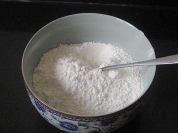 烫面韭菜盒怎么做，烫面韭菜盒怎么做好吃，烫面韭菜盒做法