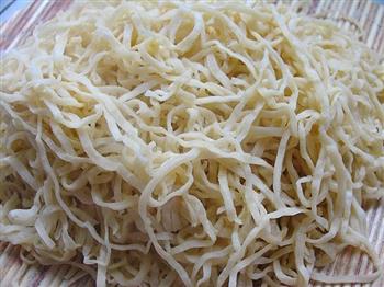 豆芽焖面怎么做，豆芽焖面怎么做好吃，豆芽焖面做法