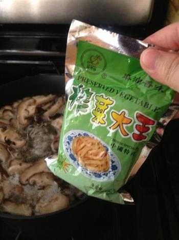 蘑菇粉丝汤怎么做，蘑菇粉丝汤怎么做好吃，蘑菇粉丝汤做法