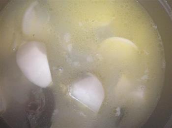高仿白萝卜乌鸡汤怎么做，高仿白萝卜乌鸡汤怎么做好吃，高仿白萝卜乌鸡汤做法
