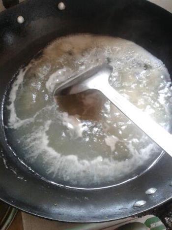 皮蛋丝瓜汤怎么做，皮蛋丝瓜汤怎么做好吃，皮蛋丝瓜汤做法