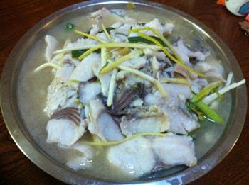 不辣酸菜鱼怎么做，不辣酸菜鱼怎么做好吃，不辣酸菜鱼做法
