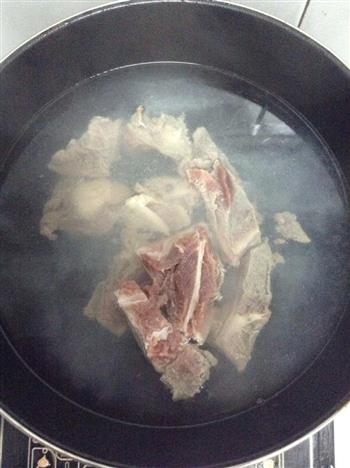 电饭煲版排骨萝卜汤怎么做，电饭煲版排骨萝卜汤怎么做好吃，电饭煲版排骨萝卜汤做法