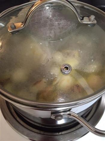 四季都补的蒜头鸡汤简易版怎么做，四季都补的蒜头鸡汤简易版怎么做好吃，四季都补的蒜头鸡汤简易版做法