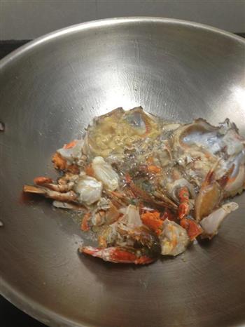 蒜香肉蟹怎么做，蒜香肉蟹怎么做好吃，蒜香肉蟹做法