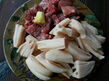猪骨陈皮绿豆莲藕汤怎么做，猪骨陈皮绿豆莲藕汤怎么做好吃，猪骨陈皮绿豆莲藕汤做法