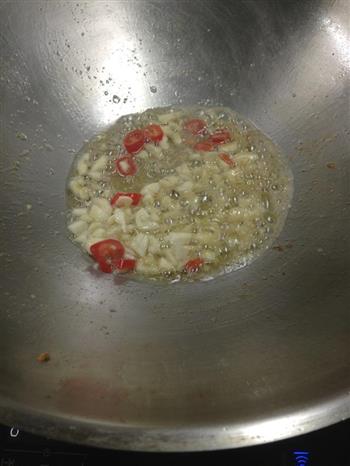 蒜香肉蟹怎么做，蒜香肉蟹怎么做好吃，蒜香肉蟹做法