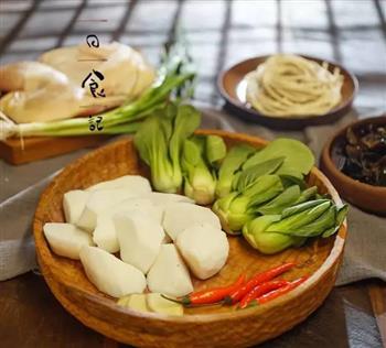 电饭煲炖鸡汤怎么做，电饭煲炖鸡汤怎么做好吃，电饭煲炖鸡汤做法