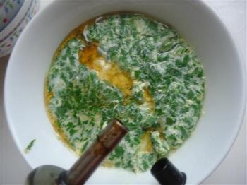 芹菜叶蒸蛋羹怎么做，芹菜叶蒸蛋羹怎么做好吃，芹菜叶蒸蛋羹做法