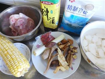 棒骨山药玉米煲怎么做，棒骨山药玉米煲怎么做好吃，棒骨山药玉米煲做法