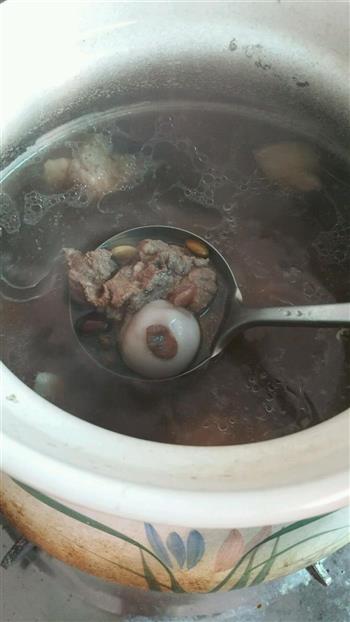 黑豆猪骨汤怎么做，黑豆猪骨汤怎么做好吃，黑豆猪骨汤做法