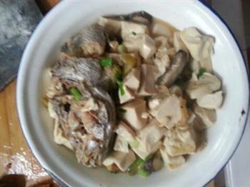 鱼头烧豆付怎么做，鱼头烧豆付怎么做好吃，鱼头烧豆付做法