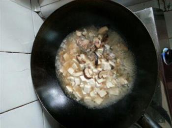 鱼头烧豆付怎么做，鱼头烧豆付怎么做好吃，鱼头烧豆付做法