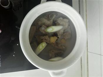 山药炖排骨怎么做，山药炖排骨怎么做好吃，山药炖排骨做法