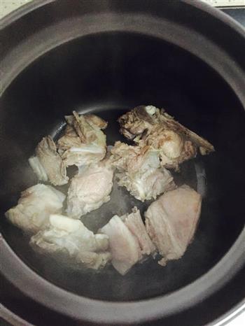 菌菇玉米羊肉汤怎么做，菌菇玉米羊肉汤怎么做好吃，菌菇玉米羊肉汤做法