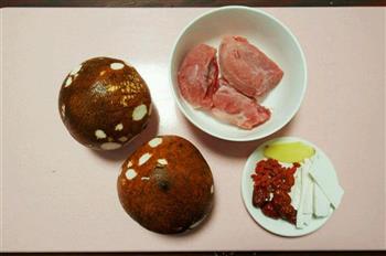 超美味原只椰子炖瘦肉汤怎么做，超美味原只椰子炖瘦肉汤怎么做好吃，超美味原只椰子炖瘦肉汤做法