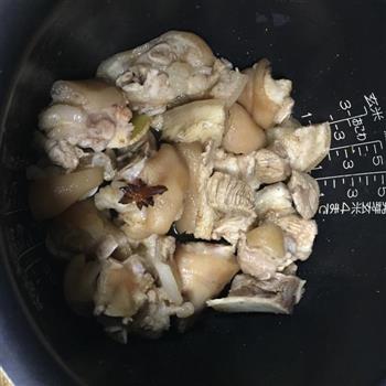 电饭锅猪脚怎么做，电饭锅猪脚怎么做好吃，电饭锅猪脚做法