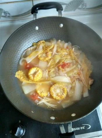 夏日时令蔬菜玉米汤怎么做，夏日时令蔬菜玉米汤怎么做好吃，夏日时令蔬菜玉米汤做法