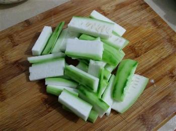 玉米丝瓜瘦肉汤怎么做，玉米丝瓜瘦肉汤怎么做好吃，玉米丝瓜瘦肉汤做法