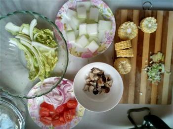 夏日时令蔬菜玉米汤怎么做，夏日时令蔬菜玉米汤怎么做好吃，夏日时令蔬菜玉米汤做法
