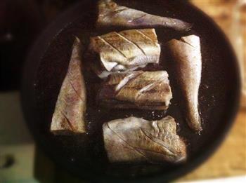 电饼铛-烤鱼怎么做，电饼铛-烤鱼怎么做好吃，电饼铛-烤鱼做法