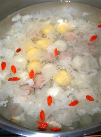 银耳水果汤圆怎么做,银耳水果汤圆怎么做好吃,银耳水果汤圆做法 银耳水果汤圆怎么做,银耳水果汤圆怎么做好吃,银耳水果汤圆做法
