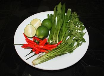 傣味鱼皮怎么做，傣味鱼皮怎么做好吃，傣味鱼皮做法