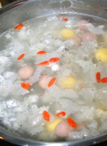 银耳水果汤圆怎么做,银耳水果汤圆怎么做好吃,银耳水果汤圆做法 银耳水果汤圆怎么做,银耳水果汤圆怎么做好吃,银耳水果汤圆做法