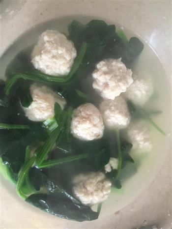 菠菜丸子汤怎么做，菠菜丸子汤怎么做好吃，菠菜丸子汤做法
