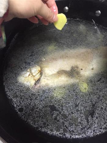 入味萝卜鲫鱼汤怎么做，入味萝卜鲫鱼汤怎么做好吃，入味萝卜鲫鱼汤做法