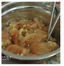 盐酥炸鸡块怎么做，盐酥炸鸡块怎么做好吃，盐酥炸鸡块做法
