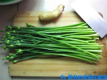墨鱼仔韭菜花怎么做，墨鱼仔韭菜花怎么做好吃，墨鱼仔韭菜花做法