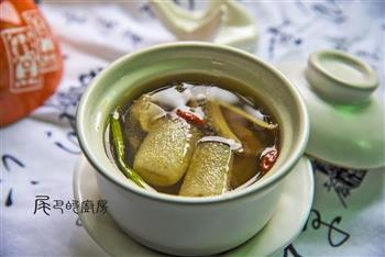什菇鲜鸡汤怎么做，什菇鲜鸡汤怎么做好吃，什菇鲜鸡汤做法