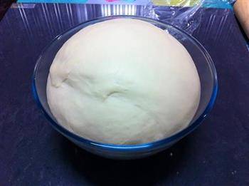 香肠面包卷怎么做，香肠面包卷怎么做好吃，香肠面包卷做法