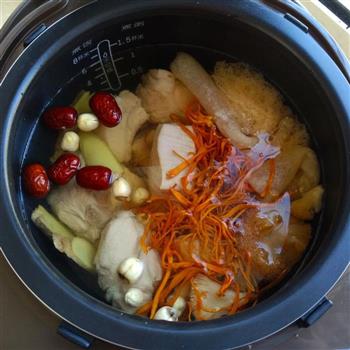 猴菇虫草排骨汤怎么做，猴菇虫草排骨汤怎么做好吃，猴菇虫草排骨汤做法
