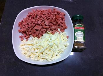 香肠面包卷怎么做，香肠面包卷怎么做好吃，香肠面包卷做法