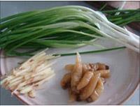 辣味蒸鲈鱼怎么做，辣味蒸鲈鱼怎么做好吃，辣味蒸鲈鱼做法