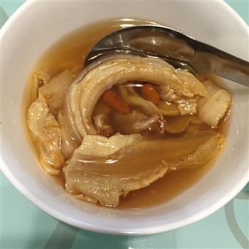 西洋参炖鱼胶怎么做,西洋参炖鱼胶怎么做好吃,西洋参炖鱼胶做法 西洋参炖鱼胶怎么做,西洋参炖鱼胶怎么做好吃,西洋参炖鱼胶做法
