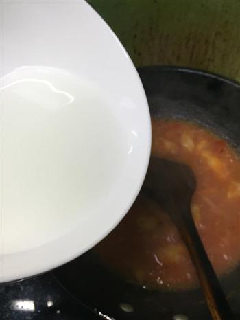 龙利鱼番茄汤怎么做，龙利鱼番茄汤怎么做好吃，龙利鱼番茄汤做法