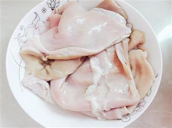 猪肚酸菜汤怎么做，猪肚酸菜汤怎么做好吃，猪肚酸菜汤做法