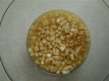 玉米杂菌汤怎么做，玉米杂菌汤怎么做好吃，玉米杂菌汤做法