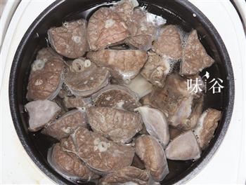 滋阴养肺的青橄榄猪肺汤怎么做，滋阴养肺的青橄榄猪肺汤怎么做好吃，滋阴养肺的青橄榄猪肺汤做法