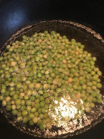 西餐-豌豆菠菜汤怎么做，西餐-豌豆菠菜汤怎么做好吃，西餐-豌豆菠菜汤做法