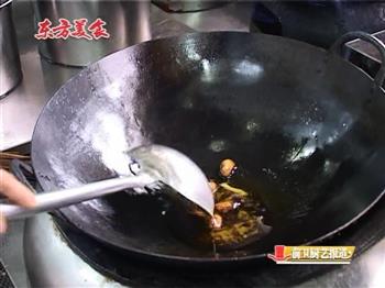 蚌肉烧小青菜怎么做，蚌肉烧小青菜怎么做好吃，蚌肉烧小青菜做法