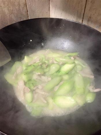 丝瓜肉片怎么做，丝瓜肉片怎么做好吃，丝瓜肉片做法