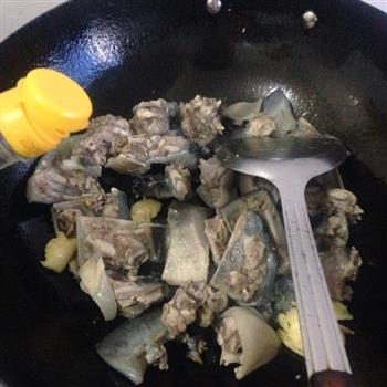 水鱼鸡汤怎么做，水鱼鸡汤怎么做好吃，水鱼鸡汤做法