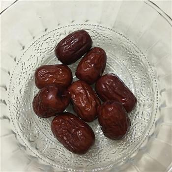 龙骨煲虫草花怎么做，龙骨煲虫草花怎么做好吃，龙骨煲虫草花做法